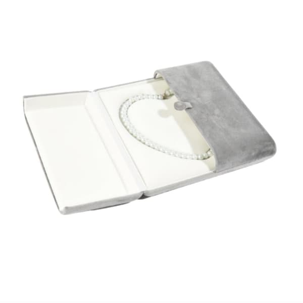 INF Elegant hjerteformet perlekjedeboks