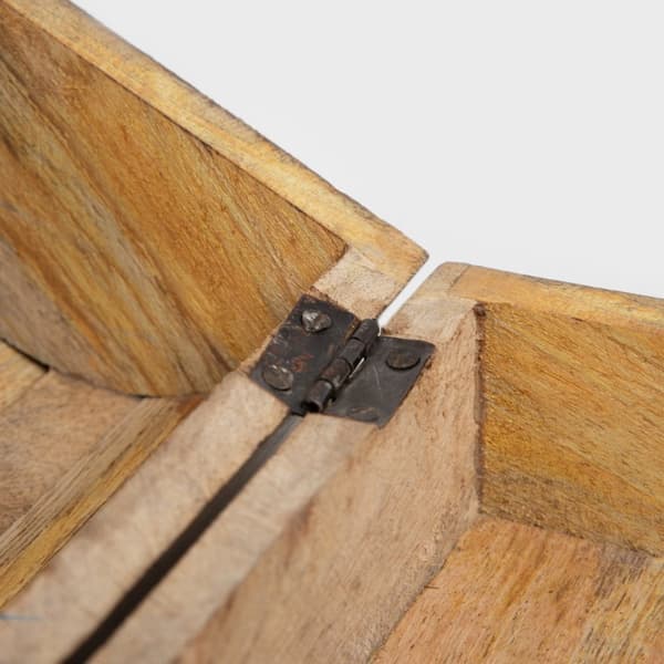 Smyckeskrin | FLOAR | räfflad trä | 19x11x11 cm | 727696