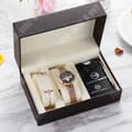 Miniatyrbild 2 av 4: TD® Little Bee Swarovski Japanese Movement Watch Presentbox Live Supply Damer Trendig klocka med bälte