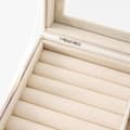 Miniatyrbillede 11 af 11: UNIQ Velvet Touch Smykkeskrin med Glaslåg - Beige
