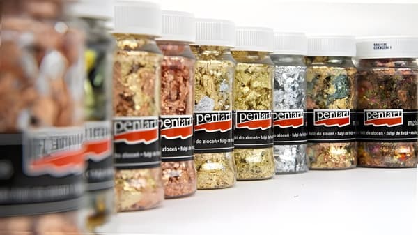 Kultausfolio GOLD-hiutaleissa Pentart schlagmetal decoupage M9 no 9 100ml