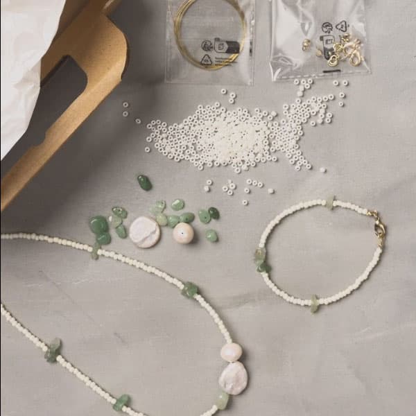 DIY Kit Smycken - Halsband Och Armband av Sötvattenspärlor