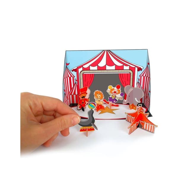 Plastikfollkit - teater i 3D - Cirkus