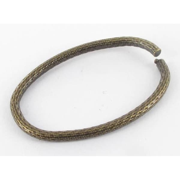 Ovalt brustet ring 33x22 mm Bronze