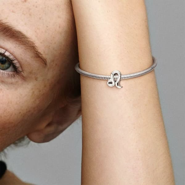 Naisten helmet Pandora 798414C01