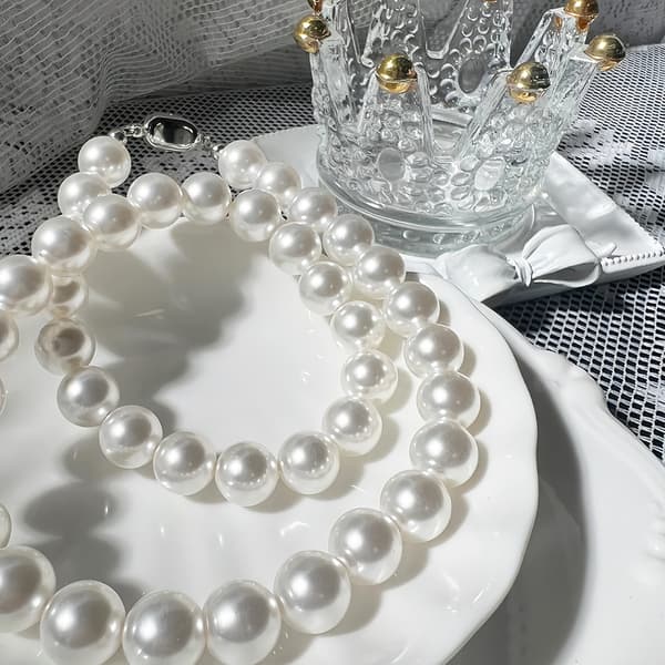 INF Elegante hvite perleperler med metallavstandsstykker - Smykkelagingssett