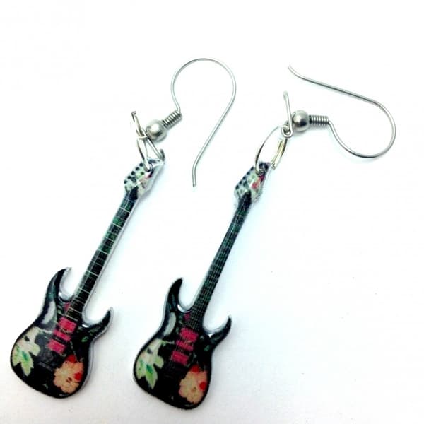 Earring: Steve Vai