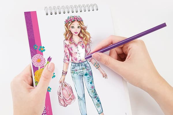 MAKE IT REAL Fashion design sketchbook "Blooming creativity"
