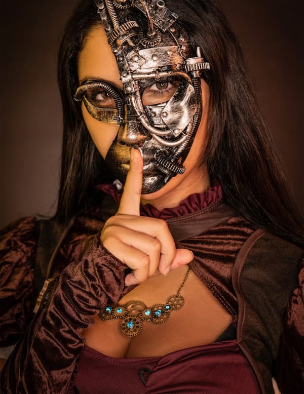 Steampunk voksent blåaktig tannkjede.Size-One size