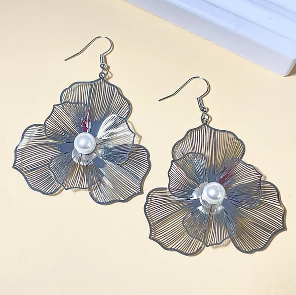 Filigree earrings in many beautiful colors
