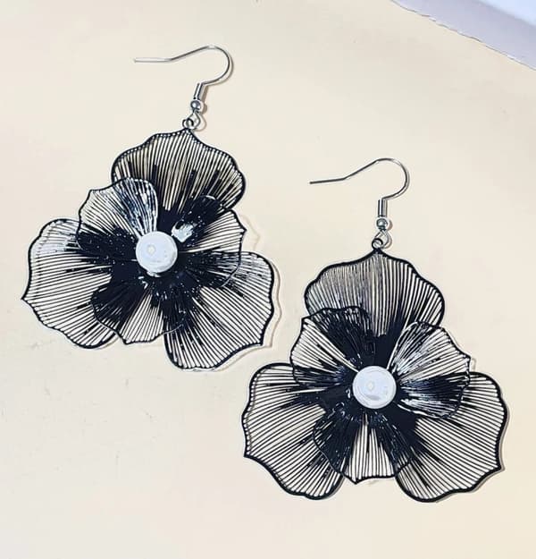 Filigree earrings in many beautiful colors