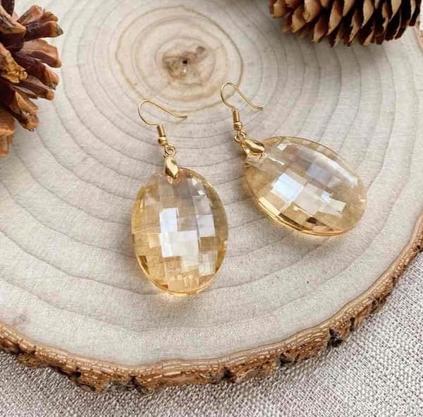 Agélii Fashion - Modern feminine earrings in several colors