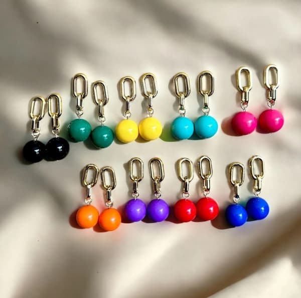 Agélii Fashion - Colored plastic pendants