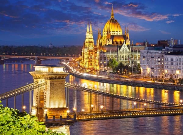 Castorland Budapest view at dusk 2000 pcs, 2000 stykker, By, 9 år