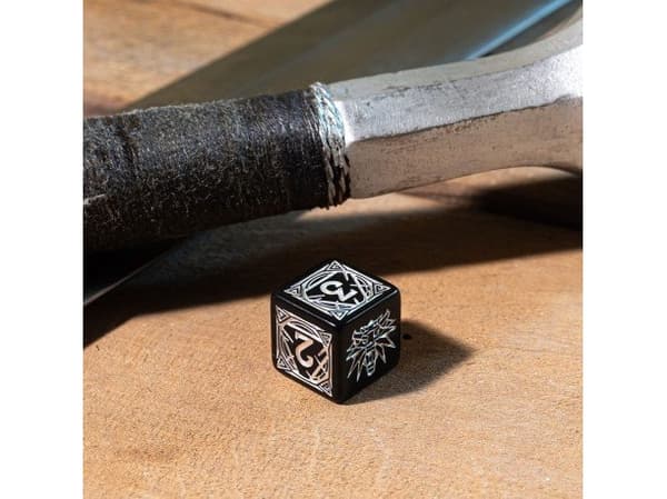 Q-Workshop tärningssats The Witcher: Geralt - Silver Sword