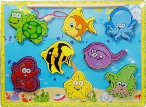 Svenskt träpussel med fiskespö