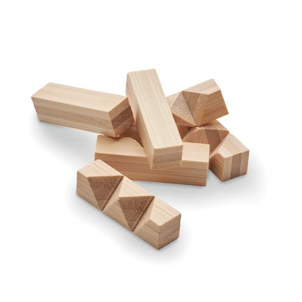 Hjärngympa bygg en stjärna - ett 3D pussel av bambu