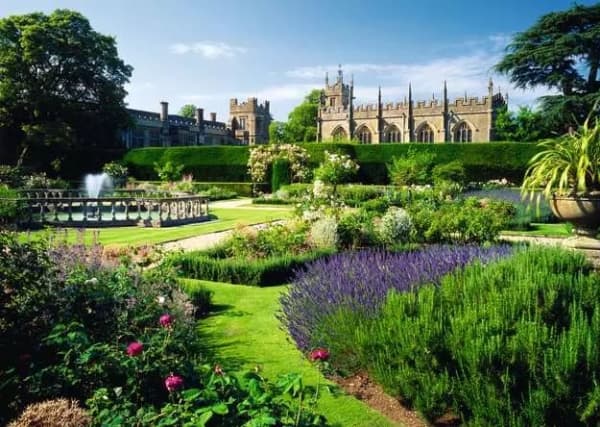 Ravensburger Drottningens trädgård, Sudeley Castle, England, 1000 bitar, By, 14 År