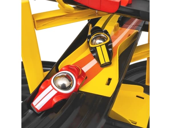 Brio BRIO racetrack tower with two racing cars, toy vehicle