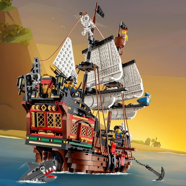 Konstruktionsspil Lego 31109 Barco Pirata Hvid Multifarvet Bronze 3-i-1 1260 Dele