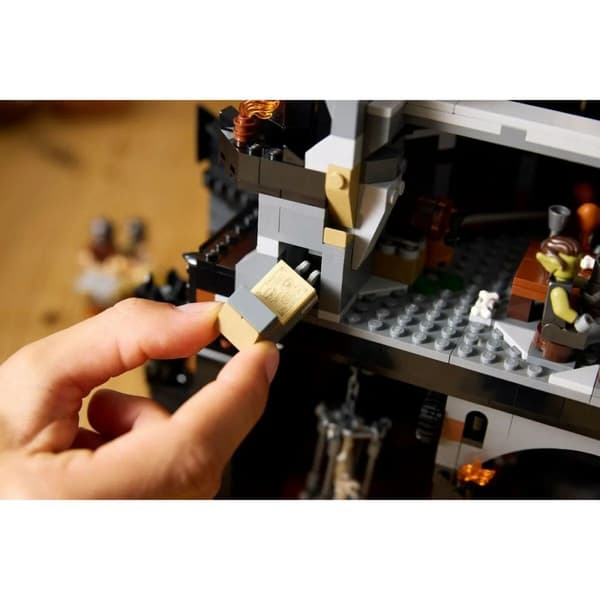 Konstruktionsspil Lego ICONS 10333 The Lord of the Rings: Barad-dûr 5471 Dele