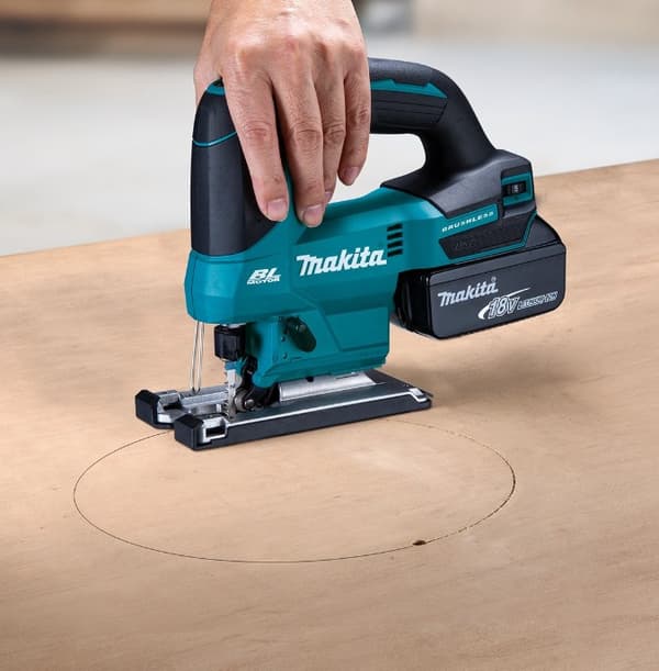 Makita DJV184Z motorsticksåg 3000 spm 2,4 kg