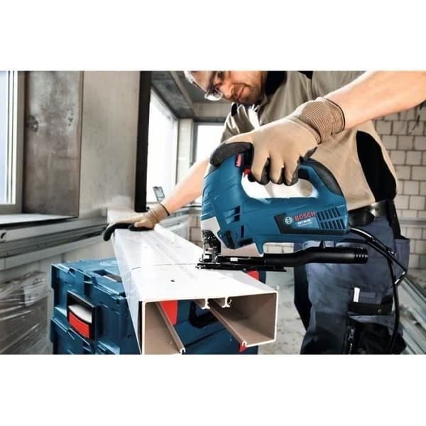 Bosch Professional GST 90 BE Sticksåg + 2 blad + väska - 060158F003