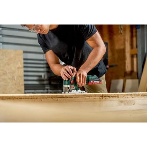 Batteridriven sticksåg - METABO - STA 18 LTX 150 BL - 18 V - MetaBOX 145 L