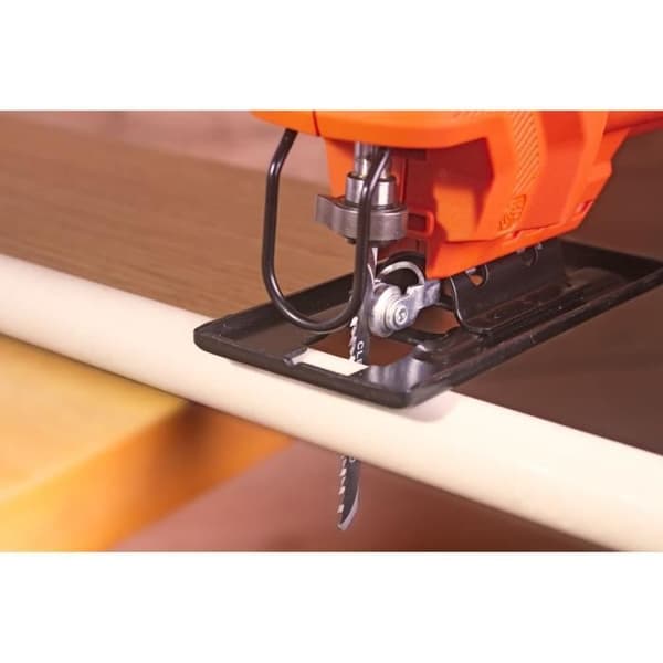 400 W pistosaha - 3000 rpm, 18 mm isku, T-terä, sahauskapasiteetti puu 65 mm / teräs 6 mm / alumiini 10 mm - BLACK+DECKER