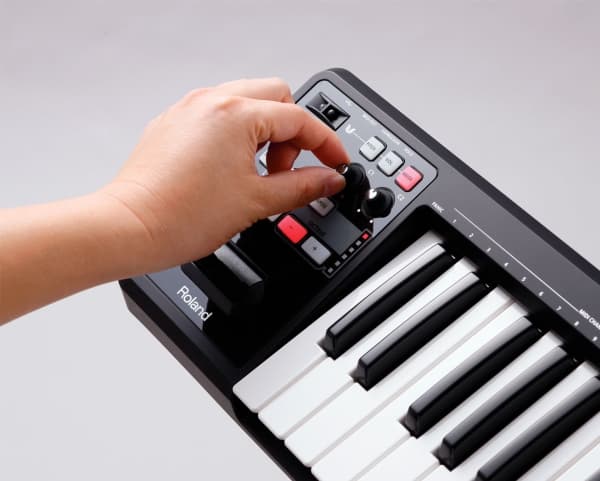 Roland A-49, 49 taster, Knapper, Rotasjon, USB, 836 mm, 182 mm, 84 mm