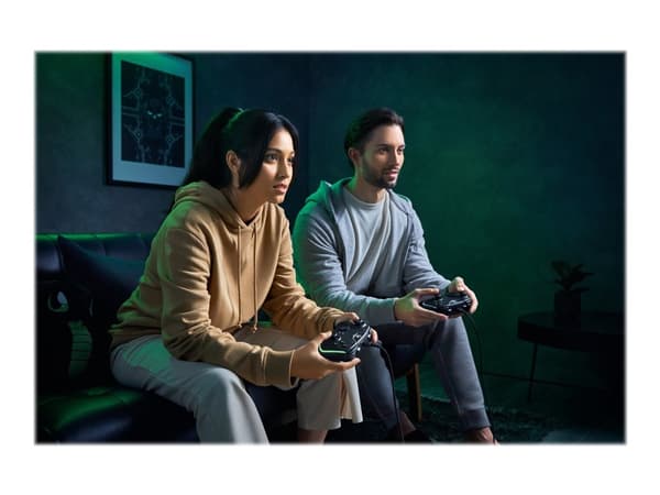 Razer Wolverine V2 Chroma - Gamepad - kabling - PC:lle, Microsoft Xbox Onelle, Microsoft Xbox Series S:lle, Microsoft Xbox Series X:lle
