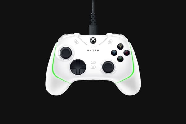 Razer Wolverine V2 Chroma - Gamepad - langallinen - valkoinen - PC:lle, Microsoft Xbox Onelle, Microsoft Xbox Series S:lle, Microsoft Xbox Series X:l