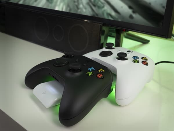 PDP Metavolt, PC, Xbox One, Xbox Series S, Xbox Series X, Latausjalusta, Valkoinen, Langallinen, Microsoft, 3 h