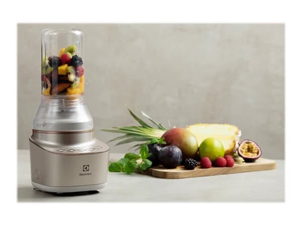 Electrolux Explore 7 Compact E7CB1-8SSM - Mixer - 600 ml - 900 W - sand