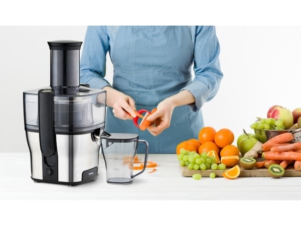 Trisa Saftpresser Pure Juice 1500 W Rustfrit stål, Sort med fod