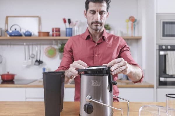Juicer Black+Decker BXJE600E (600W; sort)