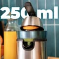 Miniatyrbild 3 av 5: Elektrisk citruspress - CECOTEC - EssentialVita Hyden 120 - 120W - 2 avtagbara koner - Droppskydd