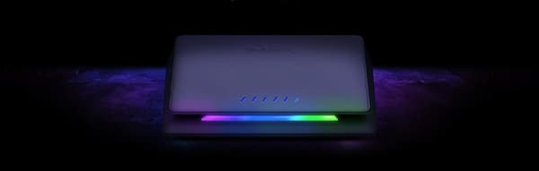 D-Link DMS-106XT 6-porttinen Multi-Gigabit Unmanaged Switch (5 x 2,5 Gigabit Ethernet, 1 x 10 Gigabit Ethernet, RGB-valaistus, alumiinikotelo, tuulett