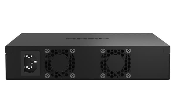 QNAP QSW-M2108R-2C - Kytkin - hallittu - 8 x 2.5GBase-T + 2 x combo 10 Gigabit SFP+/RJ-45 - Pöytäkone, telineeseen asennettava