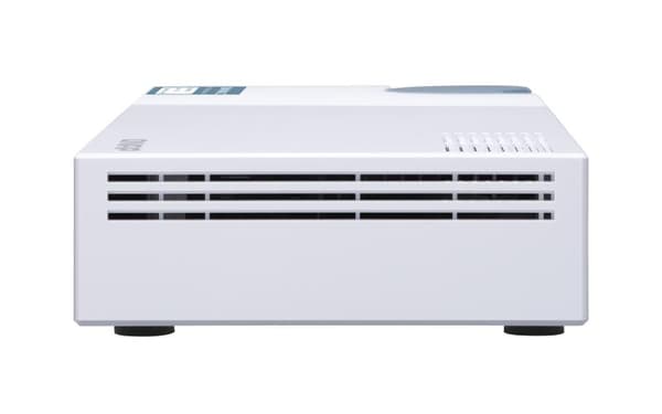 QNAP QSW-M408-4C - Kytkin - hallittu - 8 x 10/100/1000 + 4 x C 10G-Bit SFP+ - pöytäkone