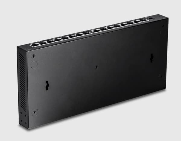 TRENDnet TEG-S3160 - Version v1.0R - switch - ohanterad - 16 x 100/1000/2.5G - skrivbordsmodell - TAA-kompatibel