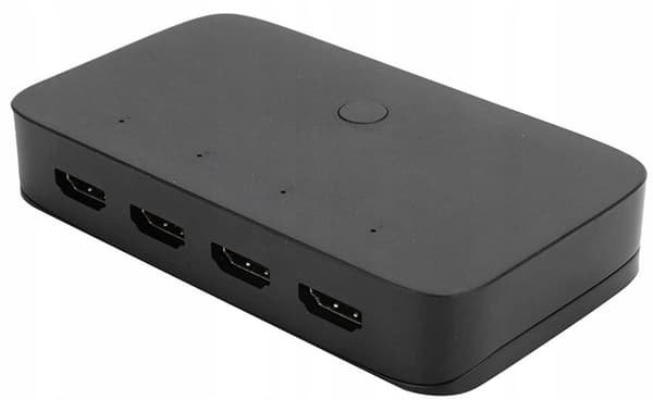 KVM-kytkin HDMI 4x1 kytkin 3xUSB +4 HDMI-KAAPELI
