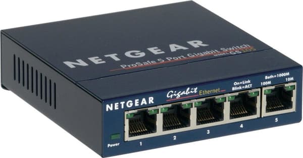 NETGEAR GS105 - Switch - 5 x 10/100/1000 - Desktop (GS105GE)