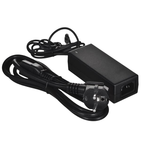 D-Link DES-1005P - Ohanterad - L2 - Fast Ethernet (10/100) - Full duplex - Power over Ethernet (PoE)