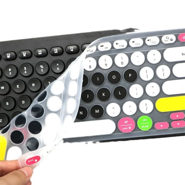 INF Silikonisuoja Logitech K780 -näppäimistölle Musta