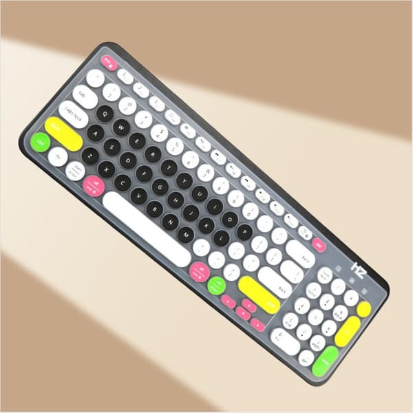 INF Silikonisuoja Logitech K780 -näppäimistölle Musta