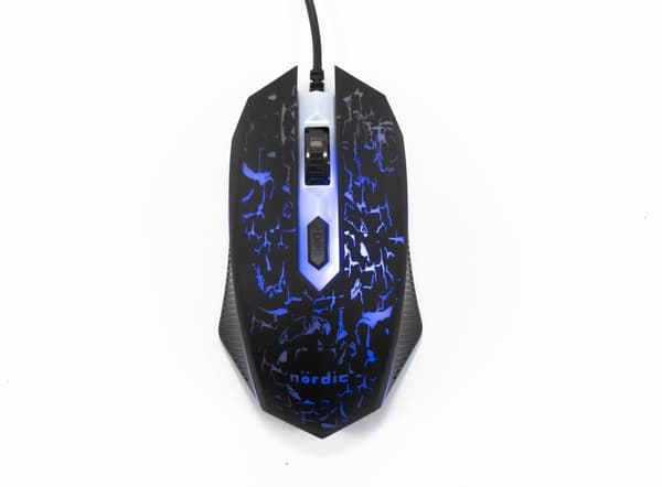 NÖRDIC Kit1, Complete Starter GamingKit 4-i-1, tastatur, mus, hodesett, musematte, svart med detaljer i rødt