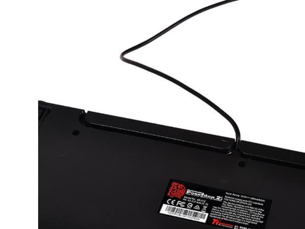 Tt eSPORTS KB-PIZ-KLBLUS-01, Full storlek (100%), Ledningsført, USB, QWERTY, Sortera