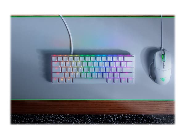 Razer Huntsman Mini - Tangentbord - bakgrundsbelyst - USB-C - Nordisk - tangentbrytare: Razer Clicky Optical Purple - kvicksilver