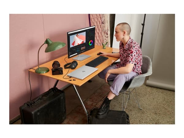 HP 230 - Sats med tangentbord och mus - trådlös - italiensk - för HP 21, 22, 24, 27; Pavilion 24, 27, TP01; Pavilion Laptop 14, 15